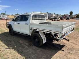 2019 TOYOTA HILUX SR UTE - picture2' - Click to enlarge
