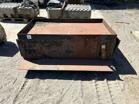 Steel Tool Chest - picture0' - Click to enlarge