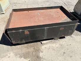 Steel Tool Chest - picture1' - Click to enlarge