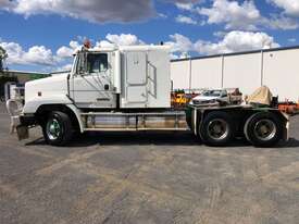 1993 Freightliner FL112 Prime Mover Sleeper Cab - picture2' - Click to enlarge