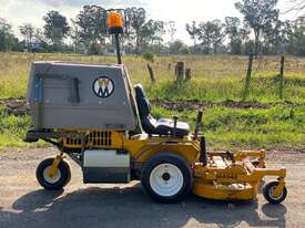 Walker MC19 Front Deck Lawn Equipment - picture1' - Click to enlarge