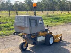 Walker MC19 Front Deck Lawn Equipment - picture2' - Click to enlarge