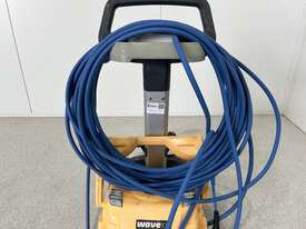 Maytronics Dolphin Wave 100 pool cleaner with power supply and trolley - picture0' - Click to enlarge