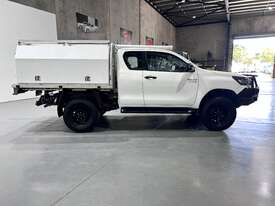 2021 Toyota Hilux SR (4x4) Diesel - picture0' - Click to enlarge