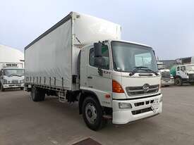 2015 Hino GH 1728 4x2 Curtainsider - picture0' - Click to enlarge