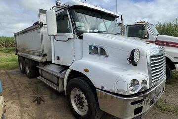 2013 Freightliner CST Tipping Truck