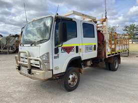 2010 Isuzu NPS 300   4x4 Tray Truck - picture0' - Click to enlarge