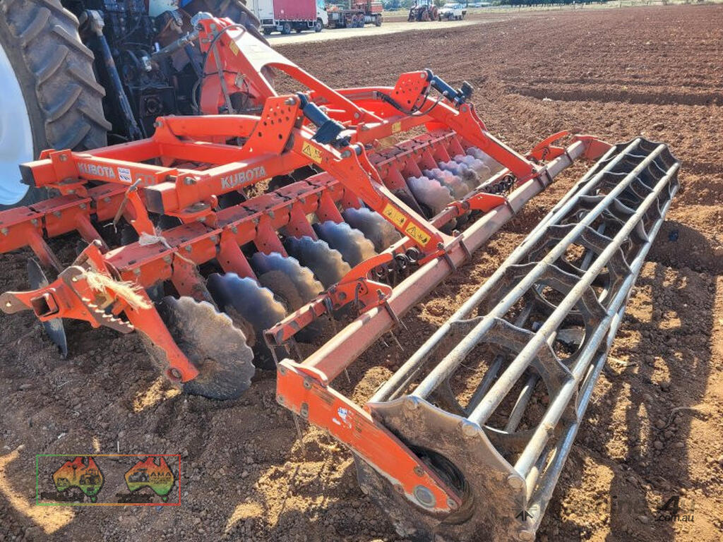 Used Kubota 7645 Kubota CD-2350 Speed Discs Toolamba VIC Tillage and ...