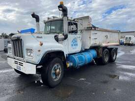 1980 Mack R686RST Tipping Truck - picture1' - Click to enlarge