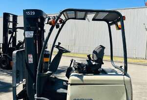 Crown Container Mast 3 Wheel Forklift