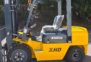 3 TON DEISEL FORKLIFT