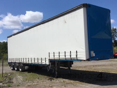 2005 Vawdrey VB S3 44ft Tri Axle Curtainside B Trailer