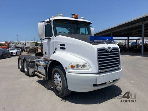 2003 Mack CX Prime Mover