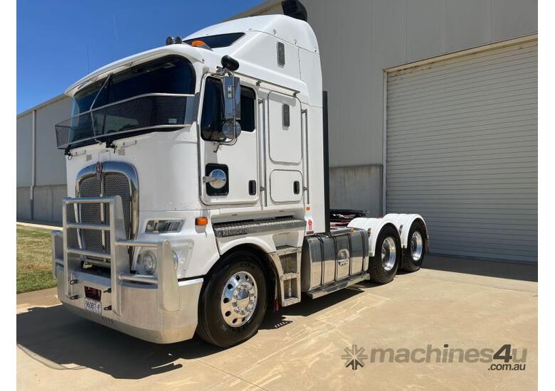 caption 2016 Kenworth K200 Series Prime Mover Sleeper Cab