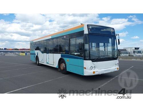 caption Custom Coaches Australia Road Cruiser