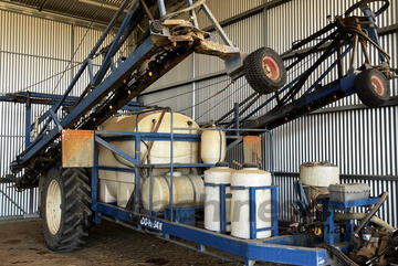 Oster   27m Boom Spray Sprayer Oster   27m Boom Spray Sprayer