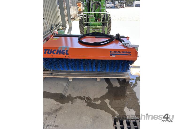 caption Tuchel Sweep BIG, 180cm