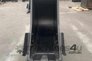 Roo Attachments Trenching Bucket to Suit 30-35T Excavators - 750 mm Wide