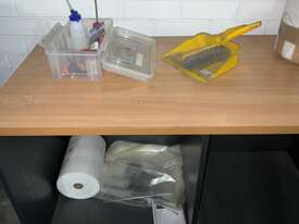 3x Tables with Contents and Cabinet - picture2' - Click to enlarge