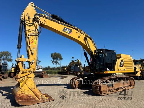 CAT 352 Track Excavators