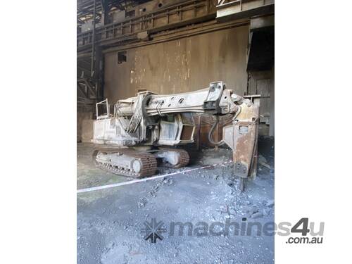 caption Gradall XL 3210 Hydraulic Excavator