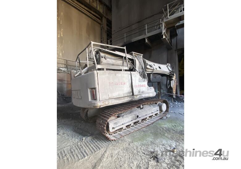 caption Gradall XL 3210 Hydraulic Excavator