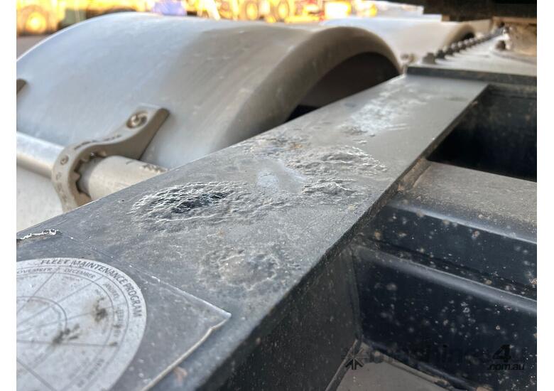 2013 Marshall Lethlean DOG4 Quad Axle Tanker Trailer