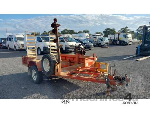 caption Dingo Plant Trailer