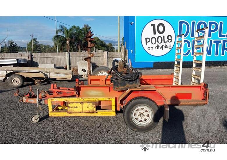 caption Dingo Plant Trailer