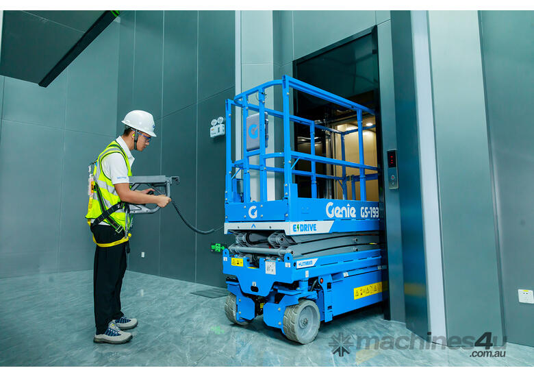 19ft (5.8m) Electric Scissor Lift HIre