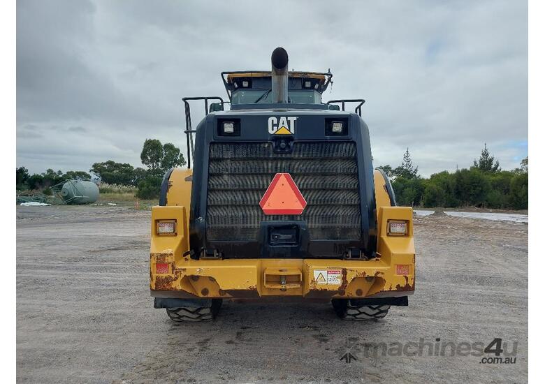 caption 2014 Caterpillar 950K