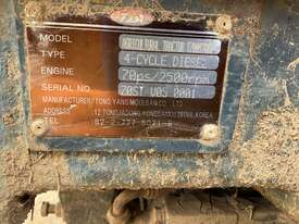 2004 Tong Yang Moolsan (TYM) Tractor / Loader - picture2' - Click to enlarge