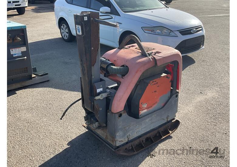 caption Husqvarna Plate Compactor