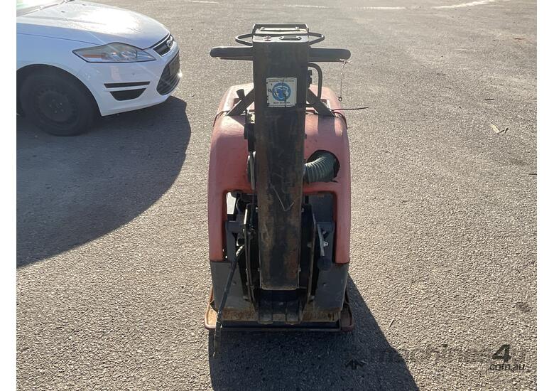 caption Husqvarna Plate Compactor