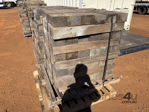 caption 2 x Pack Timber Gluts