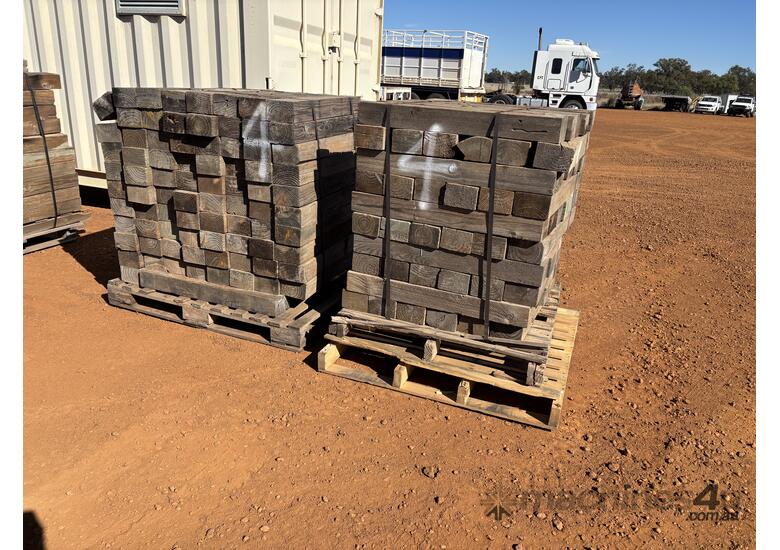 caption 2 x Pack Timber Gluts