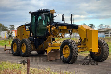 Caterpillar 120M Artic Grader Grader