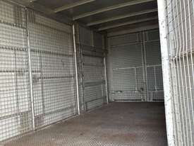 2001 Hino DUTRO Pantech - picture0' - Click to enlarge