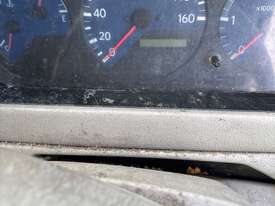 2001 Hino DUTRO Pantech - picture1' - Click to enlarge