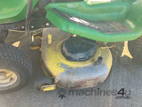caption 2021 John Deere X350 Ride On Mower