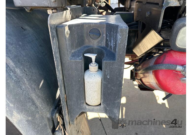 2013 Iveco ACCO 2350F Garbage Compactor (Side Load)