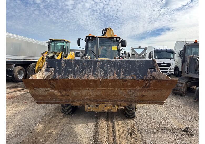 2024 Caterpillar Backhoe/ Loader