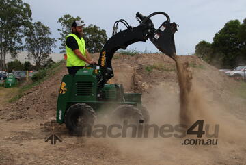 Kanga 8 Series Diesel / Wheel Mini Loader