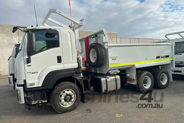 Isuzu   FXZ Tipper Truck