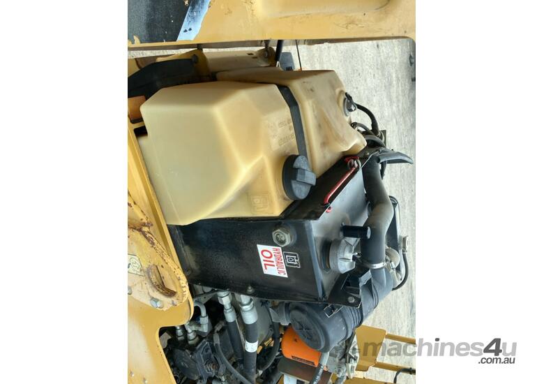 Caterpillar CB22 Articulated Dual Smooth Drum Roller