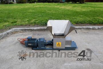 Small Dual Twin Shaft Shredder - 4kW