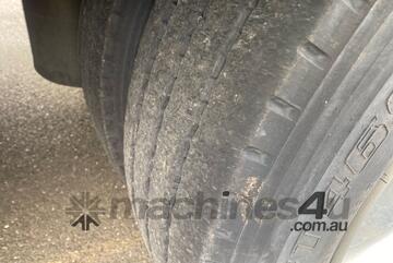 2015 Vawdrey VBS3 Tri Axle Drop Deck Curtainside B Trailer 2015 Vawdrey VBS3 Tri Axle Drop Deck Curtainside B Trailer