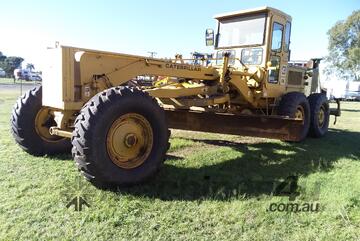 Caterpillar   12E Grader