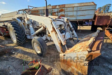 (9583) Ford Industrial Loader (Mount Gambier, SA) (9583) Ford Industrial Loader (Mount Gambier, SA)
