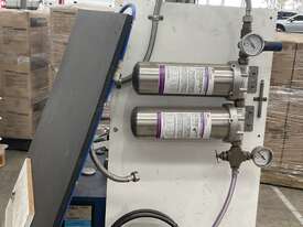 1 X Pallet of 4 tap beer system, glycol system, keg attachment. - picture0' - Click to enlarge